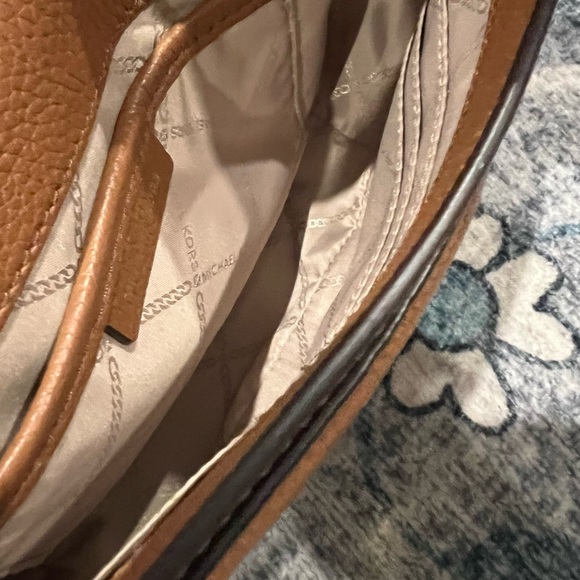 Michael Kors Bedford Legacy Leather Flap Crossbody EUC - Picture 6 of 13